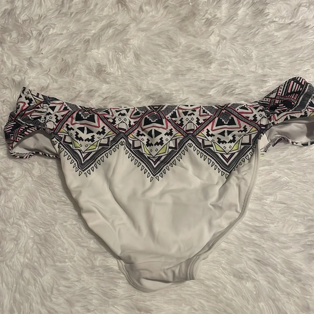 Like new VS Pink Aztec print swim bottoms! - Picture 3 of 4